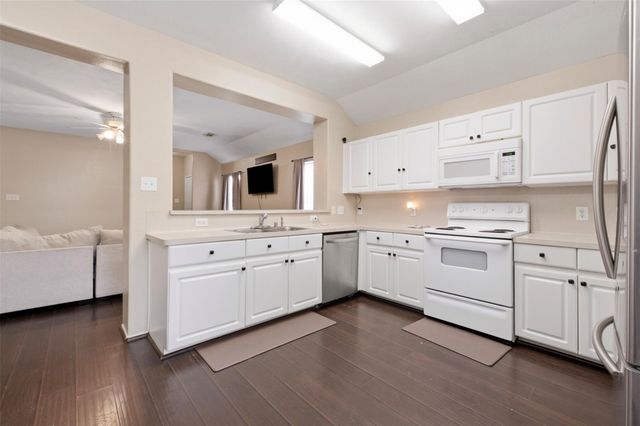 8011 Ginger Park Drive, Baytown, TX 77521