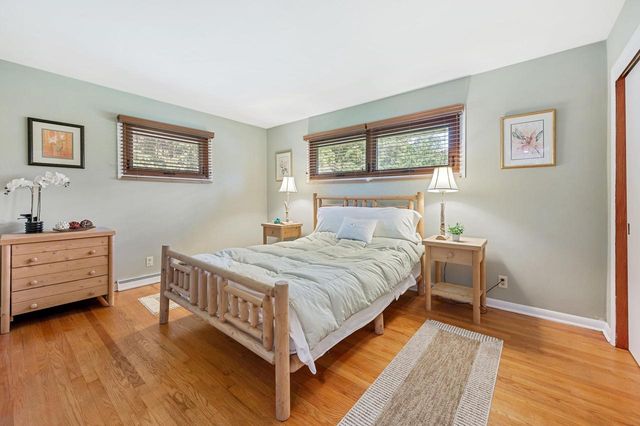 1603 W Zedler LANE, Mequon, WI 53092