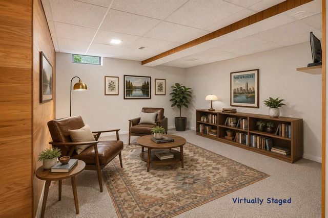 1603 W Zedler LANE, Mequon, WI 53092