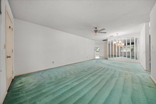 9377 SW 90TH COURT E, Ocala, FL 34481