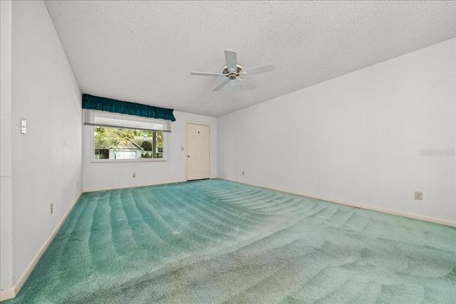 9377 SW 90TH COURT E, Ocala, FL 34481