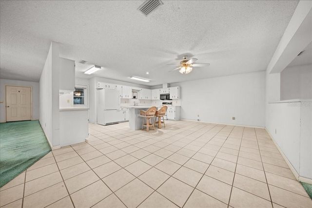 9377 SW 90TH COURT E, Ocala, FL 34481