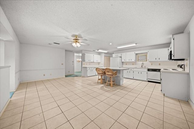 9377 SW 90TH COURT E, Ocala, FL 34481