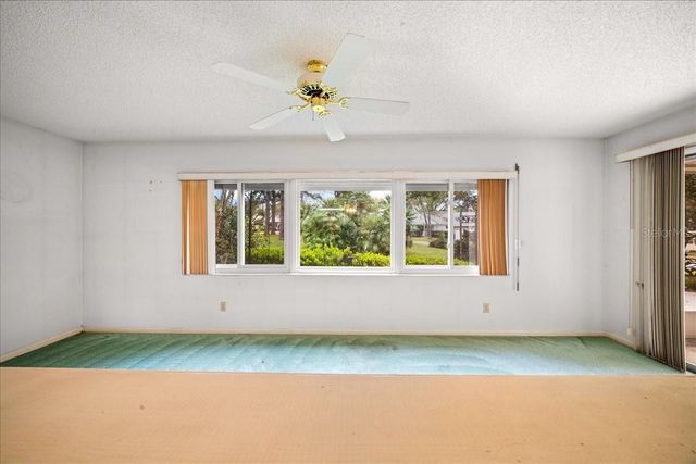 9377 SW 90TH COURT E, Ocala, FL 34481