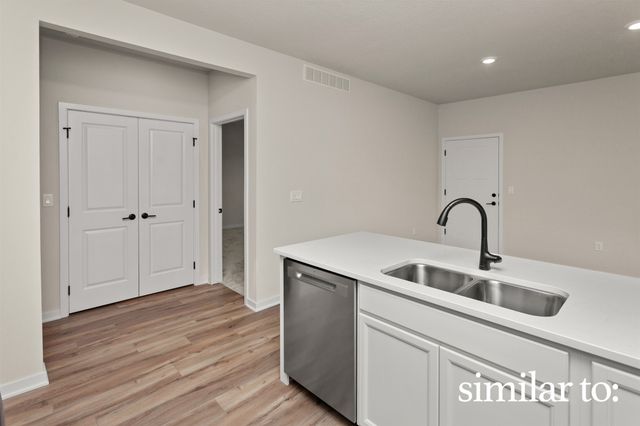 9740 Regatta Lane, Johnston, IA 50131