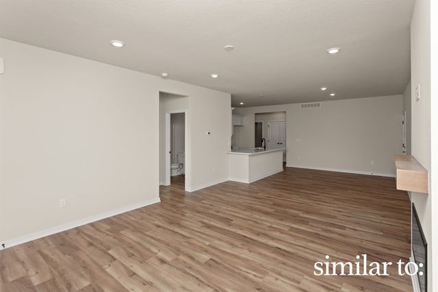 9740 Regatta Lane, Johnston, IA 50131