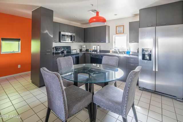 1111 W UNIVERSITY Drive 2012, Tempe, AZ 85281