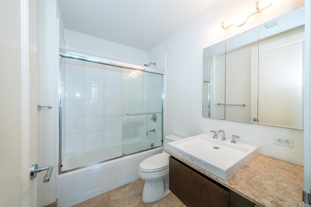 175 Huguenot Street 1607, New Rochelle, NY 10801