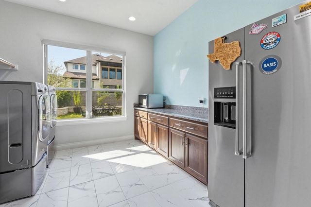 413 Summerhill LN, Georgetown, TX 78628