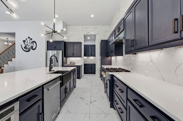 413 Summerhill LN, Georgetown, TX 78628
