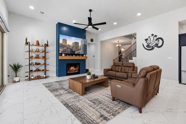413 Summerhill LN, Georgetown, TX 78628