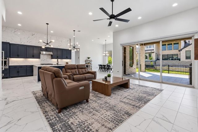 413 Summerhill LN, Georgetown, TX 78628