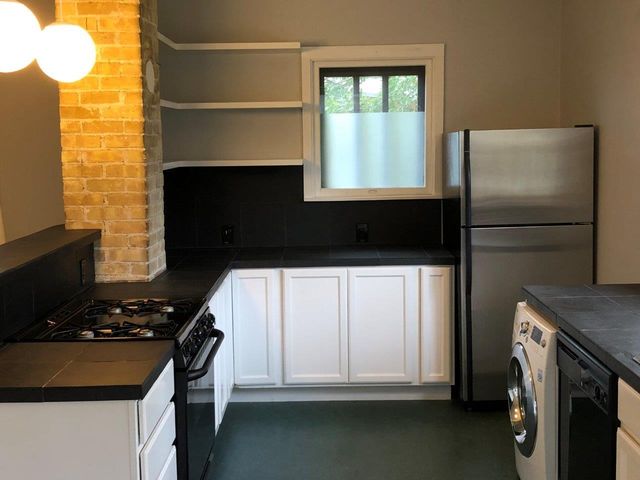 2107 Newton ST, Austin, TX 78704