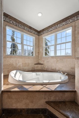 1240 Ryder Road, Chesterton, IN 46304