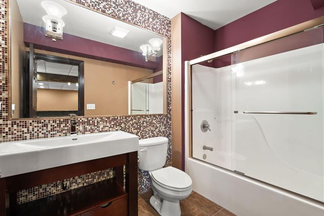 1240 Ryder Road, Chesterton, IN 46304