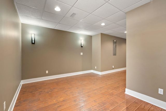 1240 Ryder Road, Chesterton, IN 46304