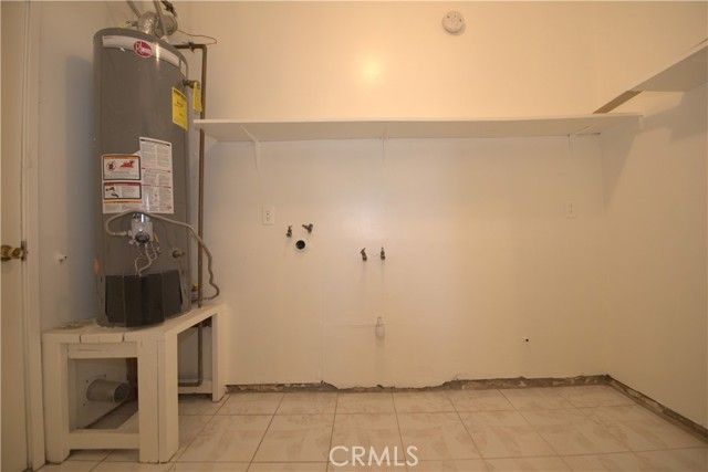 1211 S Merrill, Corona, CA 92882