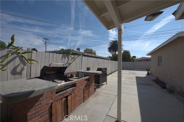1211 S Merrill, Corona, CA 92882