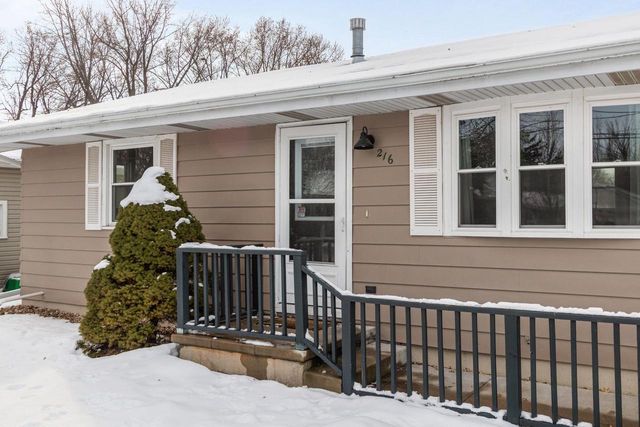 216 PLUMMER AVENUE, Neenah, WI 54956
