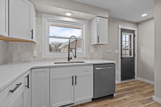 216 PLUMMER AVENUE, Neenah, WI 54956