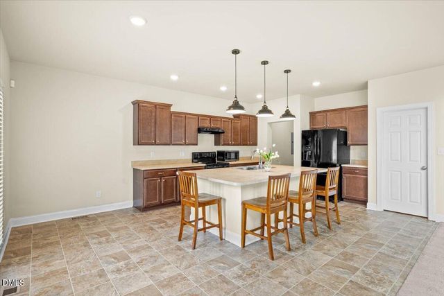 704 Haw River Hopedale Road, Burlington, NC 27217