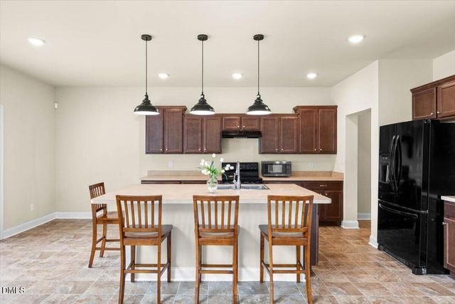 704 Haw River Hopedale Road, Burlington, NC 27217