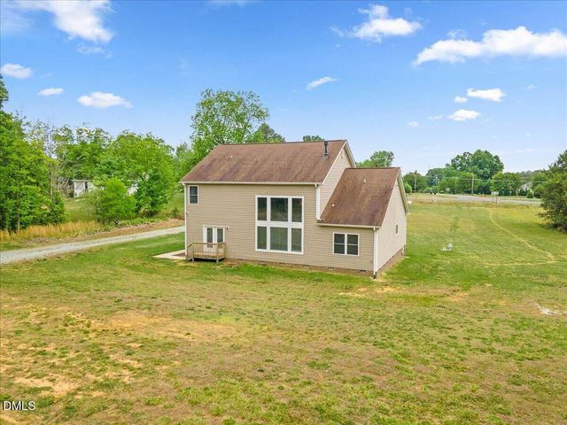 704 Haw River Hopedale Road, Burlington, NC 27217