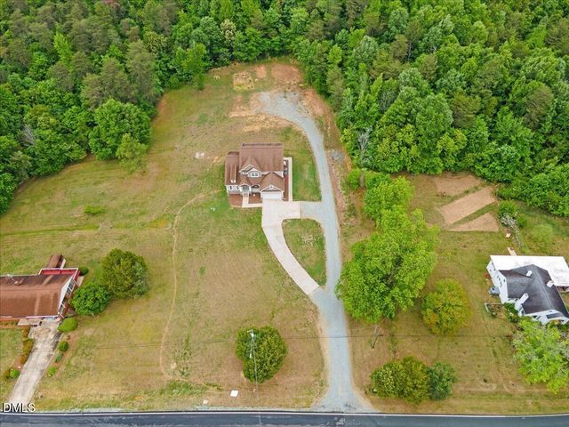 704 Haw River Hopedale Road, Burlington, NC 27217