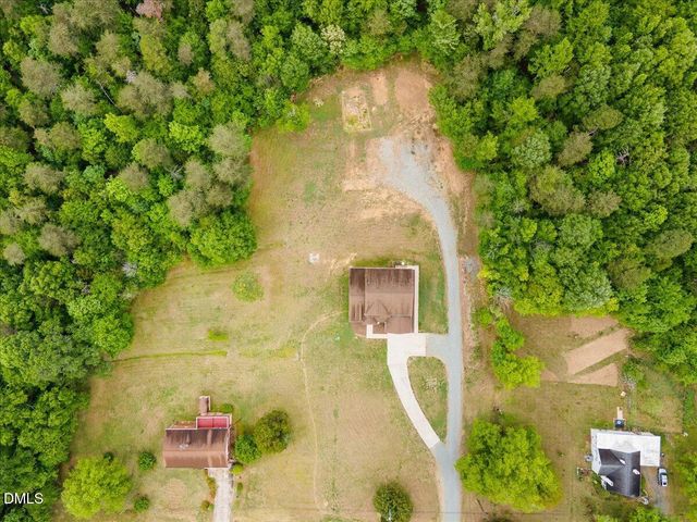 704 Haw River Hopedale Road, Burlington, NC 27217