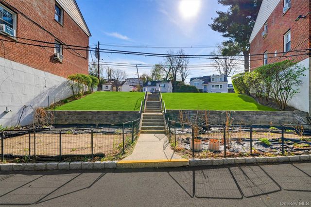 121 Columbus Avenue 1B, West Harrison, NY 10604