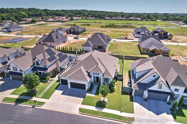 12015 S Urbana Avenue, Tulsa, OK 74137