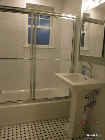 356-358 Yale Avenue 1, New Haven, CT 06515