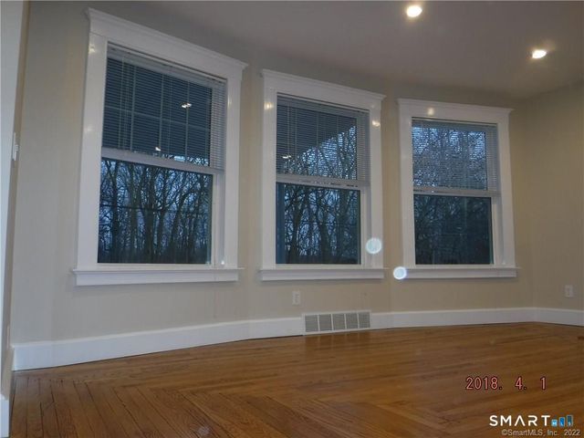 356-358 Yale Avenue 1, New Haven, CT 06515