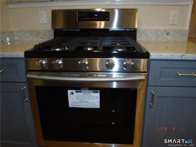 356-358 Yale Avenue 1, New Haven, CT 06515