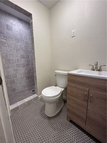745 S Rife St, Aransas Pass, TX 78336