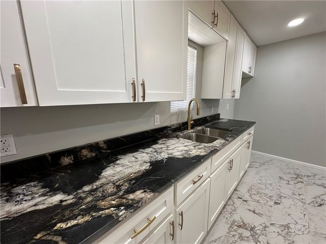 745 S Rife St, Aransas Pass, TX 78336