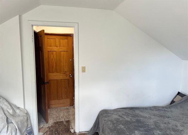 300 Cleveland Street, Chelsea, MI 48118