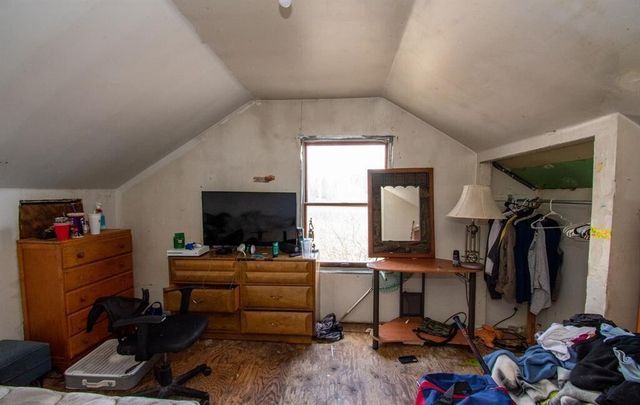 300 Cleveland Street, Chelsea, MI 48118