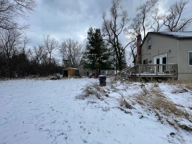 300 Cleveland Street, Chelsea, MI 48118