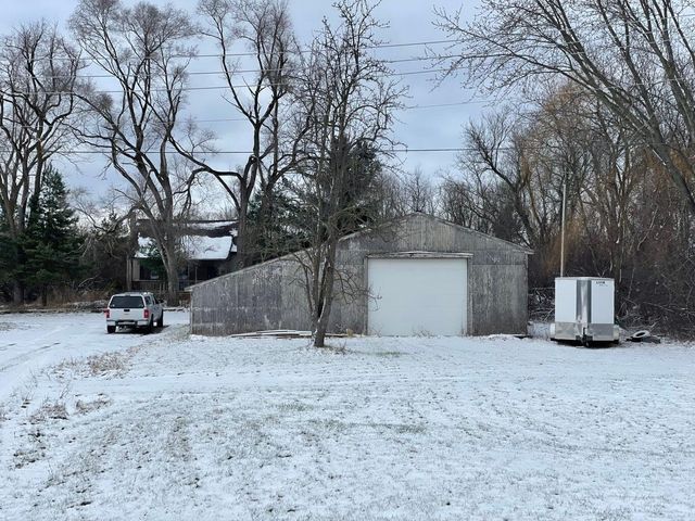 300 Cleveland Street, Chelsea, MI 48118