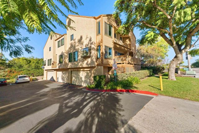 8896 Highwood Dr C, San Diego, CA 92119