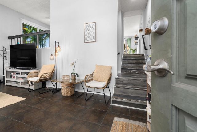 8896 Highwood Dr C, San Diego, CA 92119