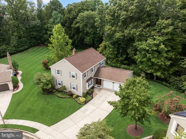 3 LANCELOT CT, Mount Laurel, NJ 08054