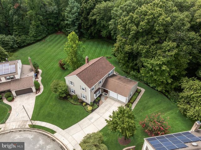 3 LANCELOT CT, Mount Laurel, NJ 08054