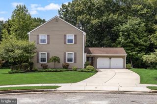 3 LANCELOT CT, Mount Laurel, NJ 08054