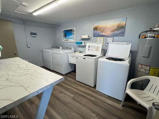 6102 Augusta DR 305, Fort Myers, FL 33907
