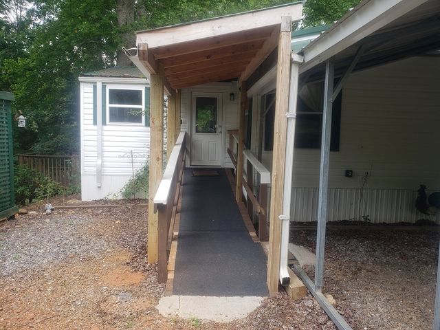 472 Barnard Road, Hayesville, NC 28904