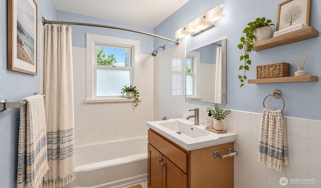 1768 Alki Avenue SW, Seattle, WA 98116