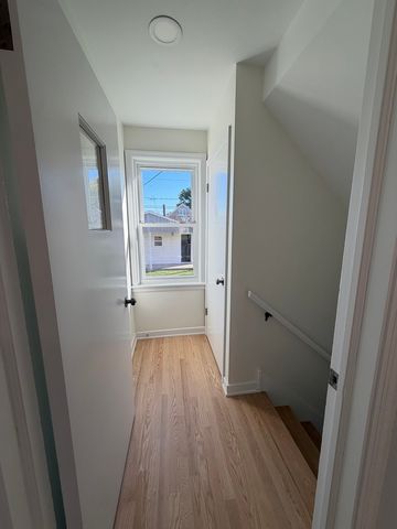 5745 S SAYRE Avenue, Chicago, IL 60638