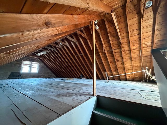 5745 S SAYRE Avenue, Chicago, IL 60638